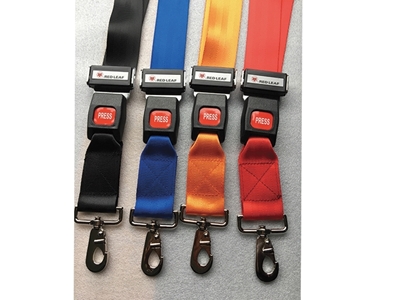 Picture of Set of 4 safety belts with hook, polyester 4 colors, end with hook, metal buckle